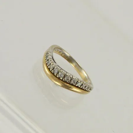 Timanttisormus 12xn.0.01-0.03ct, koko 17, 585, paino 3,4g