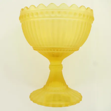 Mariskooli, iittala, korkeus 152mm, mattakeltainen, silkkitarra