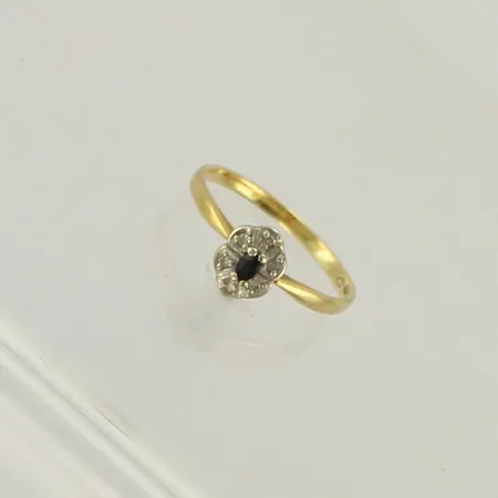 Kivisormus, koko 16½, 585br, paino 1,3g