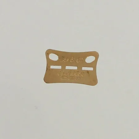 Riipus, kaiverrettu, 585, paino 0,6g