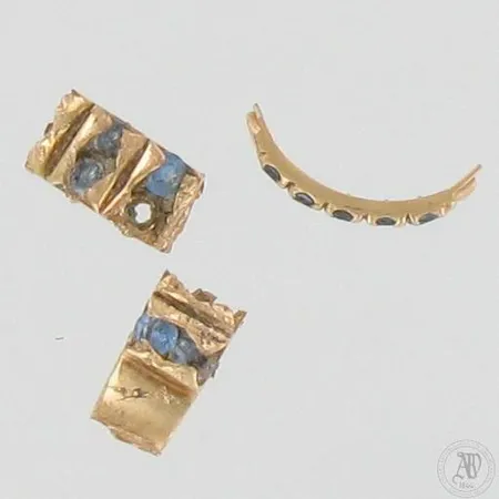 Viallisia koruja, 585br, paino 2,0g