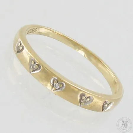 Timanttisormus 5xn.0.005ct, koko 17¼, 585 kelta- ja valkokulta, paino 1,8g