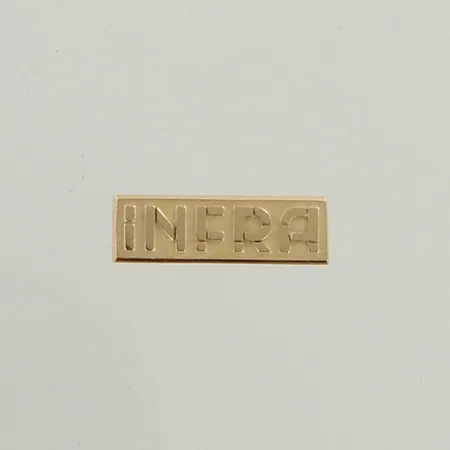 Pinssi, leveys 20mm, ei taustaa, 585, paino 1,1g 