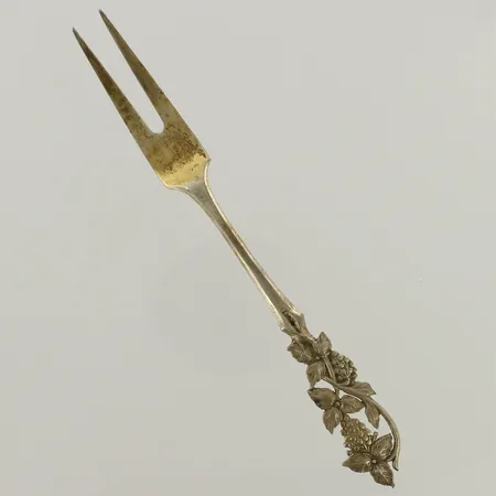 Leikkelehaarukka, kaiverrettu, pituus 140mm, 813, paino 13,0g 