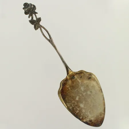 Kakkulapio, Ruusu, kaiverrettu, pituus 185mm, 813, paino 27,6g 