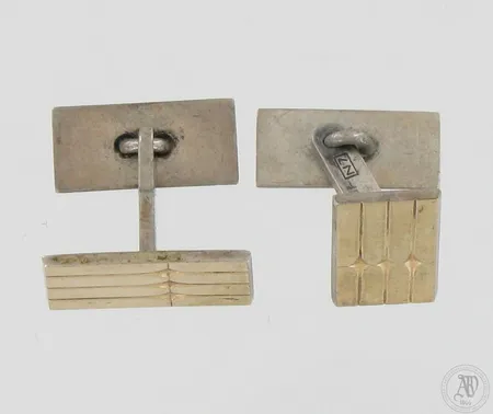 Kalvosinnapit, 813, paino 10,4g