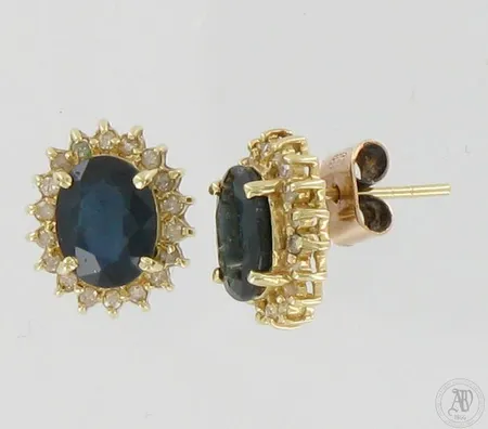 Kivikorvakorut timanteilla 36xn.0.005ct, korkeus 12mm, 585br, paino 2,9g