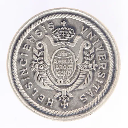 Mitali Helsingin Yliopisto, kaiverrettu, vuodelta 1990, Ø 70mm, 830, paino 146,9g