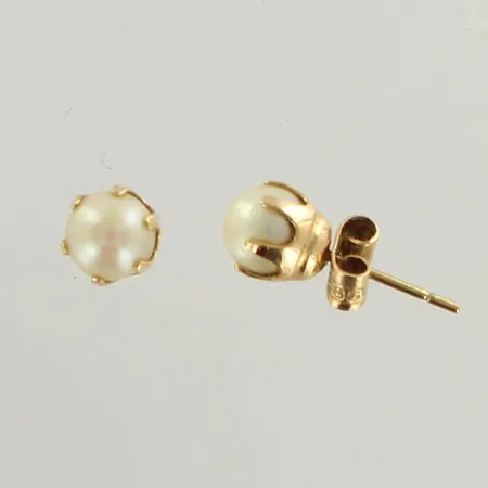 Helmikorvakorut, korkeus 6mm, 585br, paino 1,7g