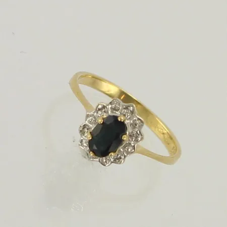 Diana-kivisormus, koko 16, 585br, paino 1,6g 