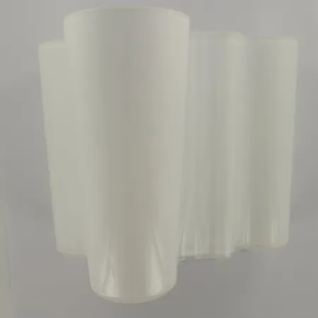 Aalto-maljakko, 120mm, laser-kaiverrus, valkoinen  Lähetetään postipakettina.