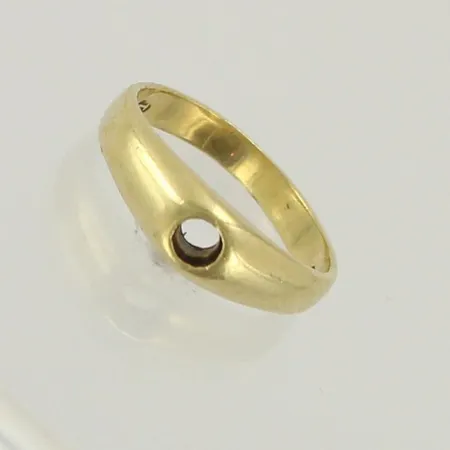 Viallinen sormus, koko 16¾, 585, paino 3,9g 