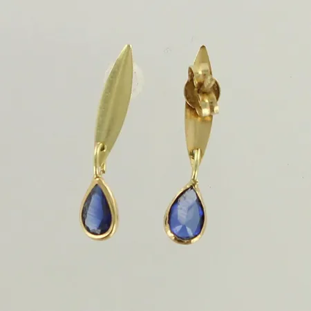 Kivikorvakorut, korkeus 21mm, 585br, paino 0,8g 