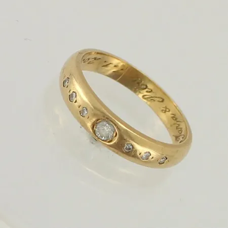 Timanttisormus 1xn.0.08ct 6xn.0.01ct, koko 17½, 750, paino 4,0g