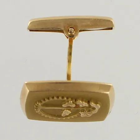 Kalvosinnappi, kaiverrettu, korkeus 17mm, leveys 20mm, 585br, paino 12,8g 