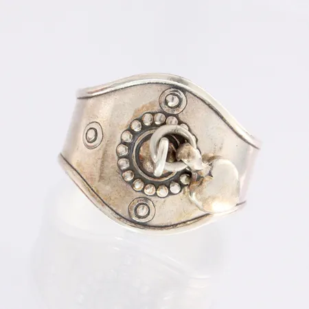 Sydän sormus, Kalevala Koru, koko 18¾, 925, paino 8,2g