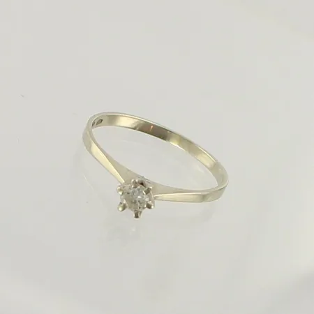 Timanttisormus 1xn.0.16ct, koko 17½, 585 valkokulta, paino 1,3g 