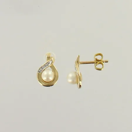 Helmikorvakorut timanteilla 2xn.0.005ct, korkeus 11,5mm, 585br, paino 1,8g 