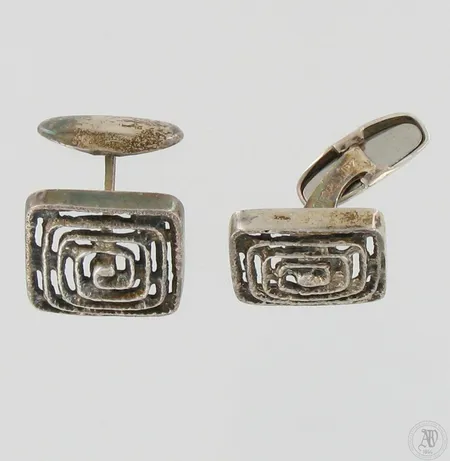 Kalvosinnapit, mitat 19x19mm, 813, paino 12,5g