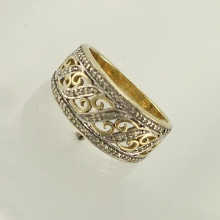 Viallinen timanttisormus 68xn.0.005ct, yksi timantti tippunut, koko 16, 585, paino 3,8g 