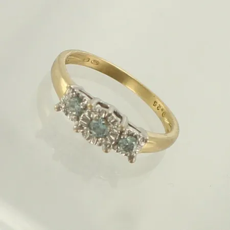 Timanttisormus 1xn.0.12ct 1xn.0.07ct 1xn.0.06ct (vaalean siniset timantit), koko 18, 585, paino 2,8g 