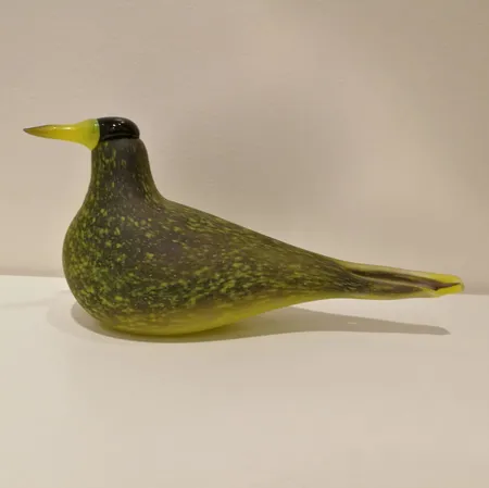 Lasilintu, iittala , pituus 320mm, korkeus 150mm Lähetetään postipakettina.