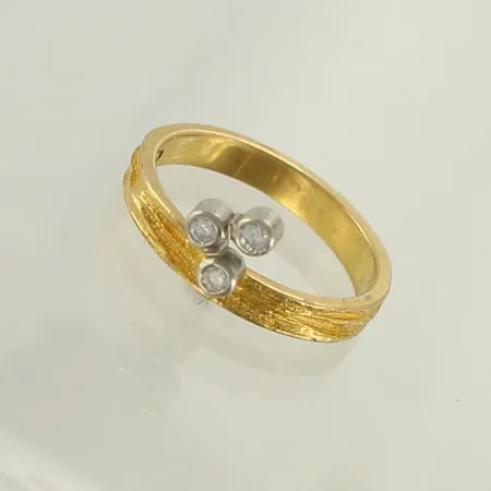 Timanttisormus 3xn.0.03ct, lapponia, koko 17, 750, paino 3,4g 