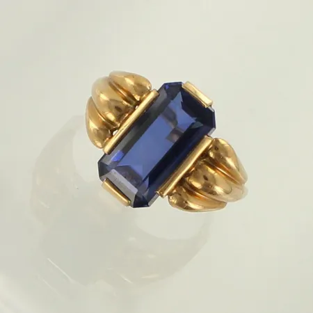 Kivisormus, koko 17, 585br, paino 3,9g