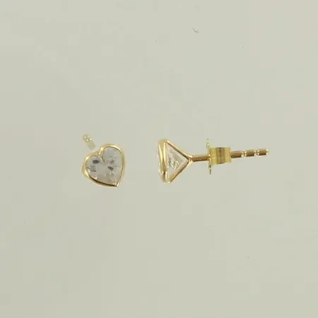 Kivikorvakorut, korkeus 6mm, 585br, paino 0,9g 