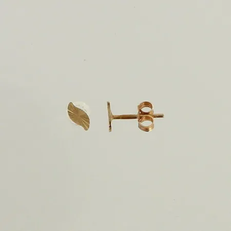 Korvakorut, korkeus 6mm, 585, paino 0,4g