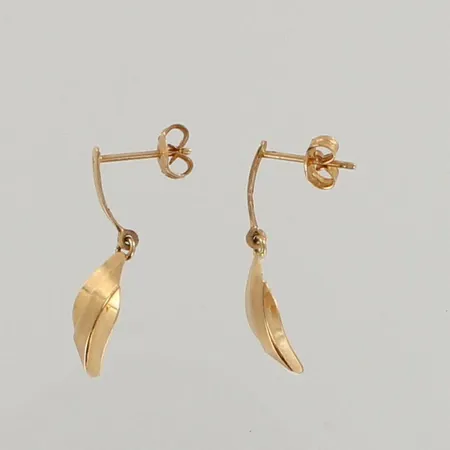 Korvakorut, korkeus 24mm, 585, paino 0,7g 