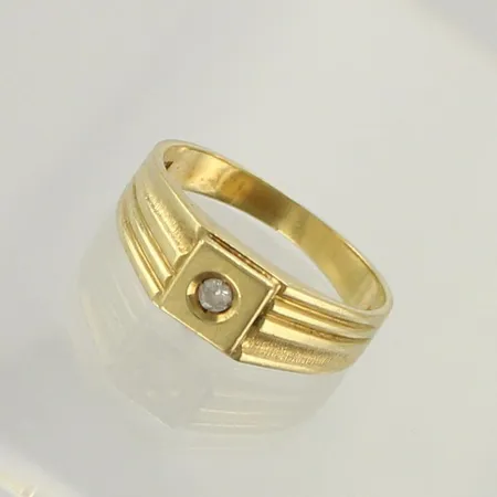 Timanttisormus 1xn.0.04ct, koko 18½,  750, paino  4,6g 