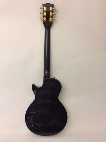 Sähkökitara Gibson Les Paul, tobacco sunburst, vuodelta 1984, made in USA, sarjanumero 81564537, alkuperäinen kova Gibson-laukku Ota yhteys panttilainaamoon kuljetusmaksusta sopimiseksi.