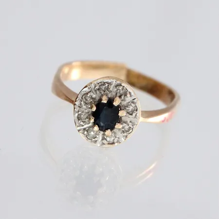 Viallinen timanttisormus kivellä 8xn.0.005ct, 585br, paino 2,0g