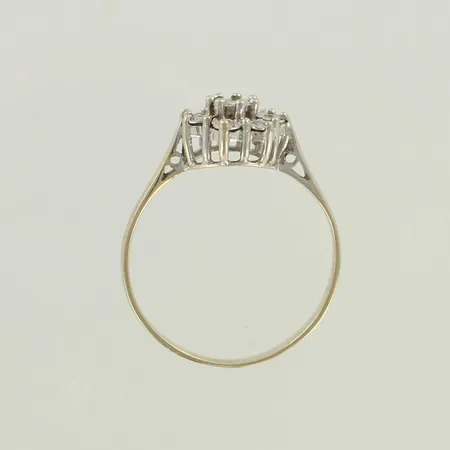 Timanttisormus 8xn.0.01ct, koko 18, 750valkokulta, paino 2,5g 