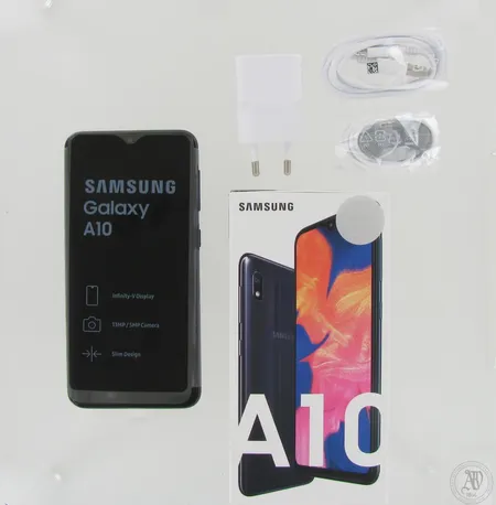 Älypuhelin Samsung Galaxy A10, laturi, kuulokkeet, suojakuoret ja laatikko, uudenveroinen 