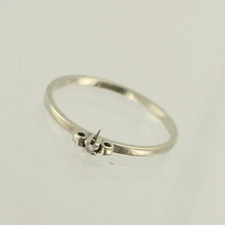 Timanttisormus 1xn.0.005ct, koko 17, 585 valkokulta, paino 0,9g 