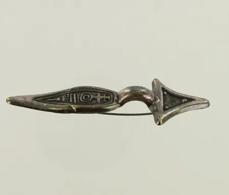 Rintaneula, Kalevala Koru, leveys 45mm, korumetallia