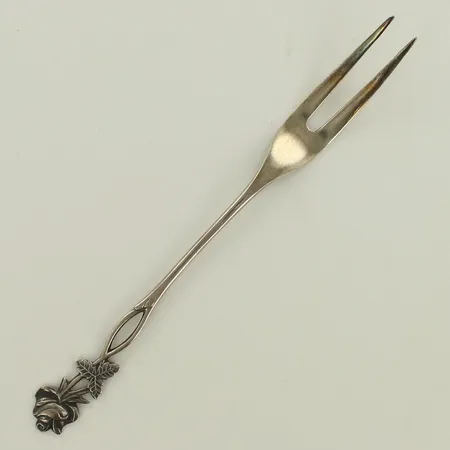 Leikkelehaarukka, Ruusu, kaiverrettu, pituus 140mm, 813, paino 10,6g 