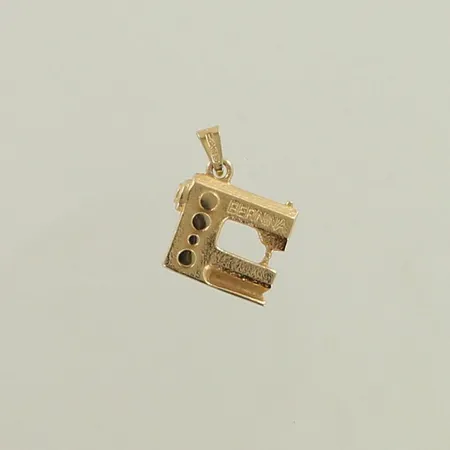 Bernina ompelukone- riipus, korkeus 16mm, 585, paino 3,2g 