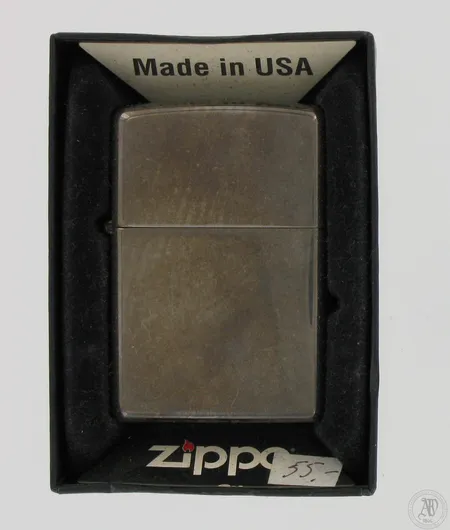 Sytytin Zippo, käyttämätön