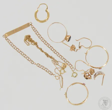 Viallisia koruja, 585br, paino 8,0g