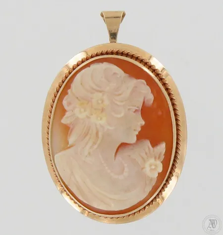 Camee-rintaneula riipuslenkillä, korkeus 35mm, 585br, paino 7,0g