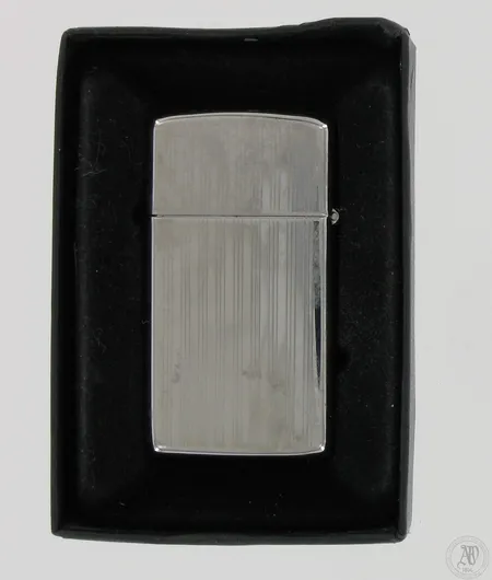 Sytytin Zippo, käyttämätön