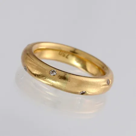 Timanttisormus 8xn.0.005ct, koko 14½, 750, paino 6,8g