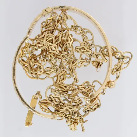 Viallisia koruja, 585br, paino 30,8g