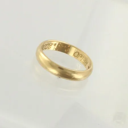 Sileä sormus, kaiverrettu, koko 15½, 585, paino 2,7g 