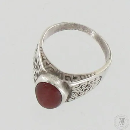 Viallinen kivisormus, koko 17½, 925br, paino 6,1g