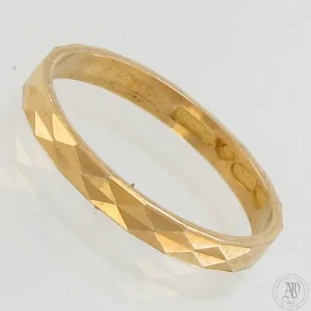 Kuvioitu sormus, koko 16½, 750, paino 1,6g