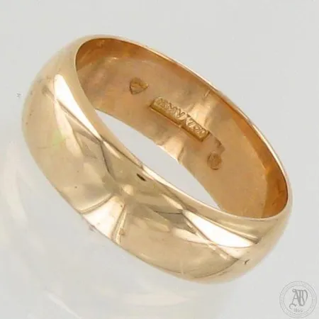 Sileä sormus, koko 17, 750, paino 5,6g